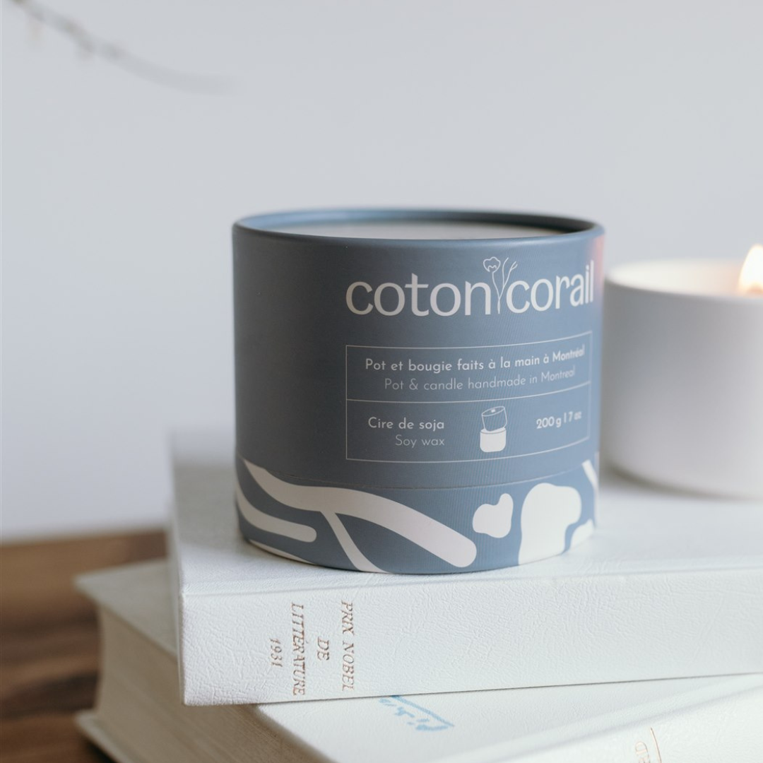 Coton Corail - Bougie rechargeable - Fait à Montréal - Pot Fait main - Packaging écoresponsable