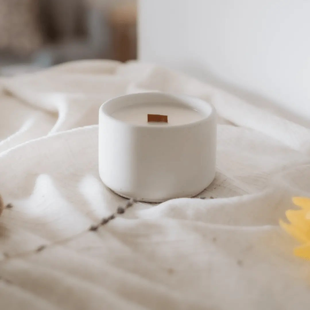 Bougie - Manila | Lavande + Ylang Ylang Coton Corail Bougie Parfumée - Fait au québec