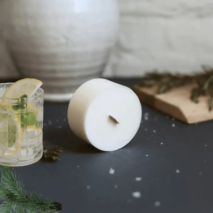 Recharge - Montréal | Gin + Épinette Coton Corail Bougie Parfumée - Fait au québec