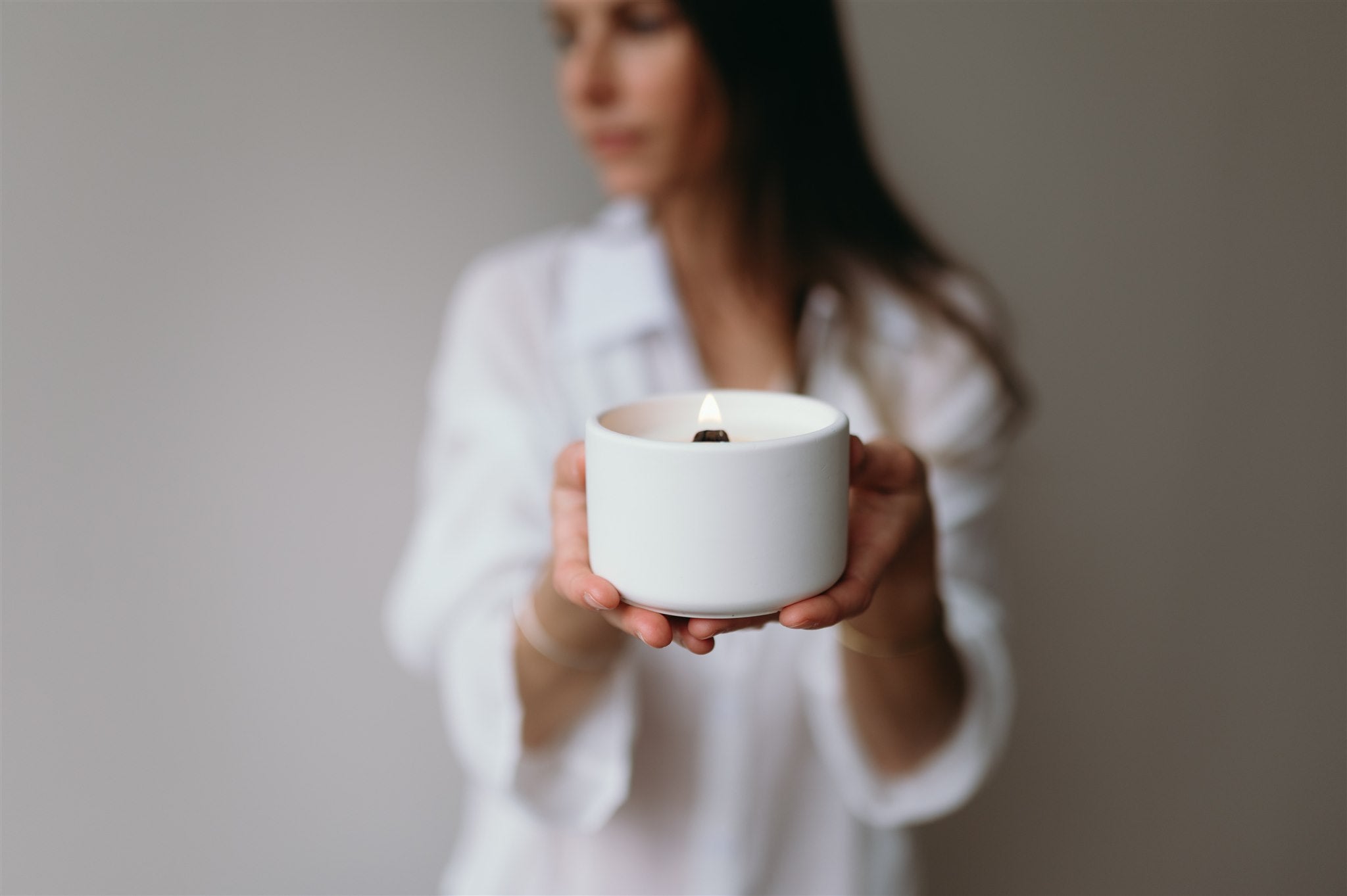 Coton Corail - Bougie Rechargeable - Montréal - Fait main au Québec - Pot blanc