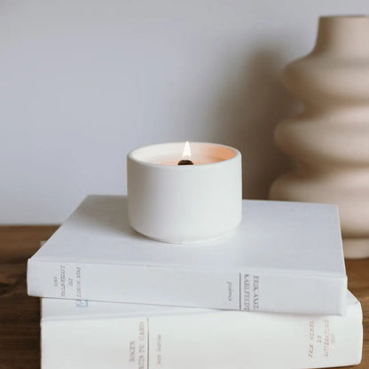 Bougie Tremblant | Feu de bois + Ambre Coton Corail Bougie Parfumée - Fait au québec