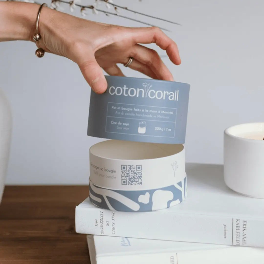 Ensemble de départ (1 bougie + 1 recharge) Coton Corail Bougie Parfumée - Fait au québec