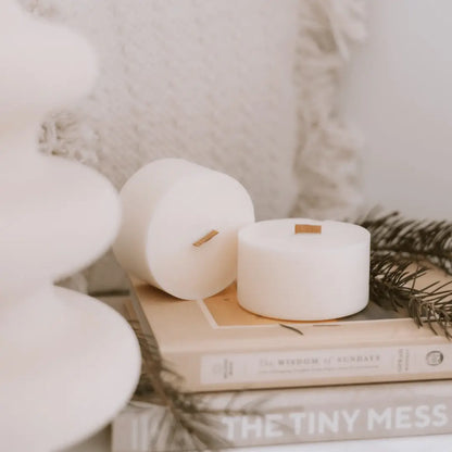 Recharge - Charlevoix | Aiguille de sapin + Genévrier Coton Corail Bougie Parfumée - Fait au québec