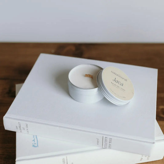 Voyage - Java | Bois de Teck + Citron Coton Corail Bougie Parfumée - Fait au québec
